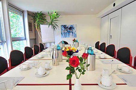 Stadthotel ไฮล์บรอนน์ ธุรกิจ รูปภาพ